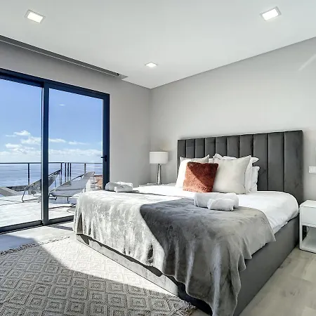 De La Ponte By Atlantic *