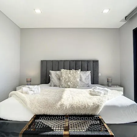 Villa De La Ponte By Atlantic