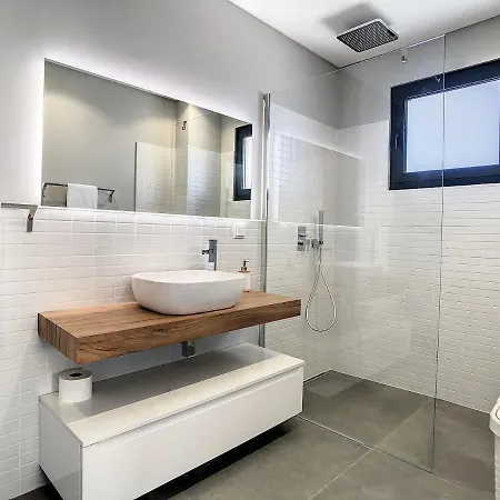 De La Ponte By Atlantic * Arco da Calheta (Madeira)