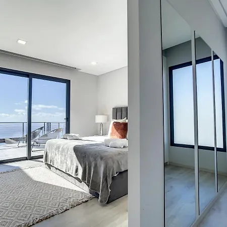 De La Ponte By Atlantic