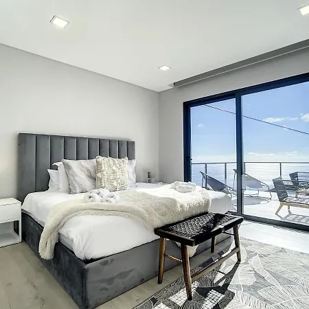 Villa De La Ponte By Atlantic