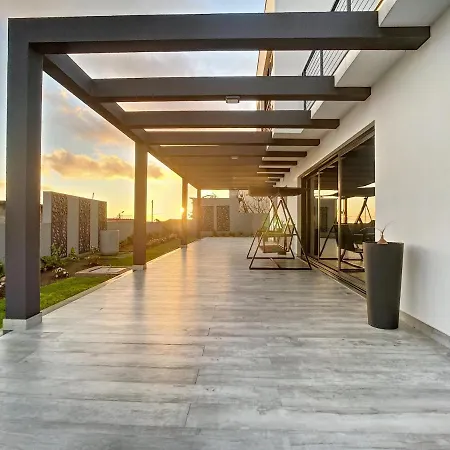 Villa De La Ponte By Atlantic