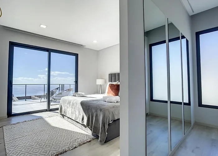 De La Ponte By Atlantic