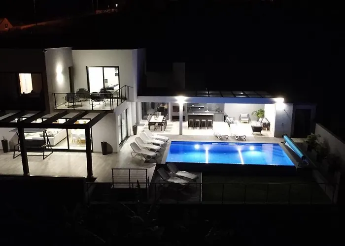 Vila De La Ponte By Atlantic